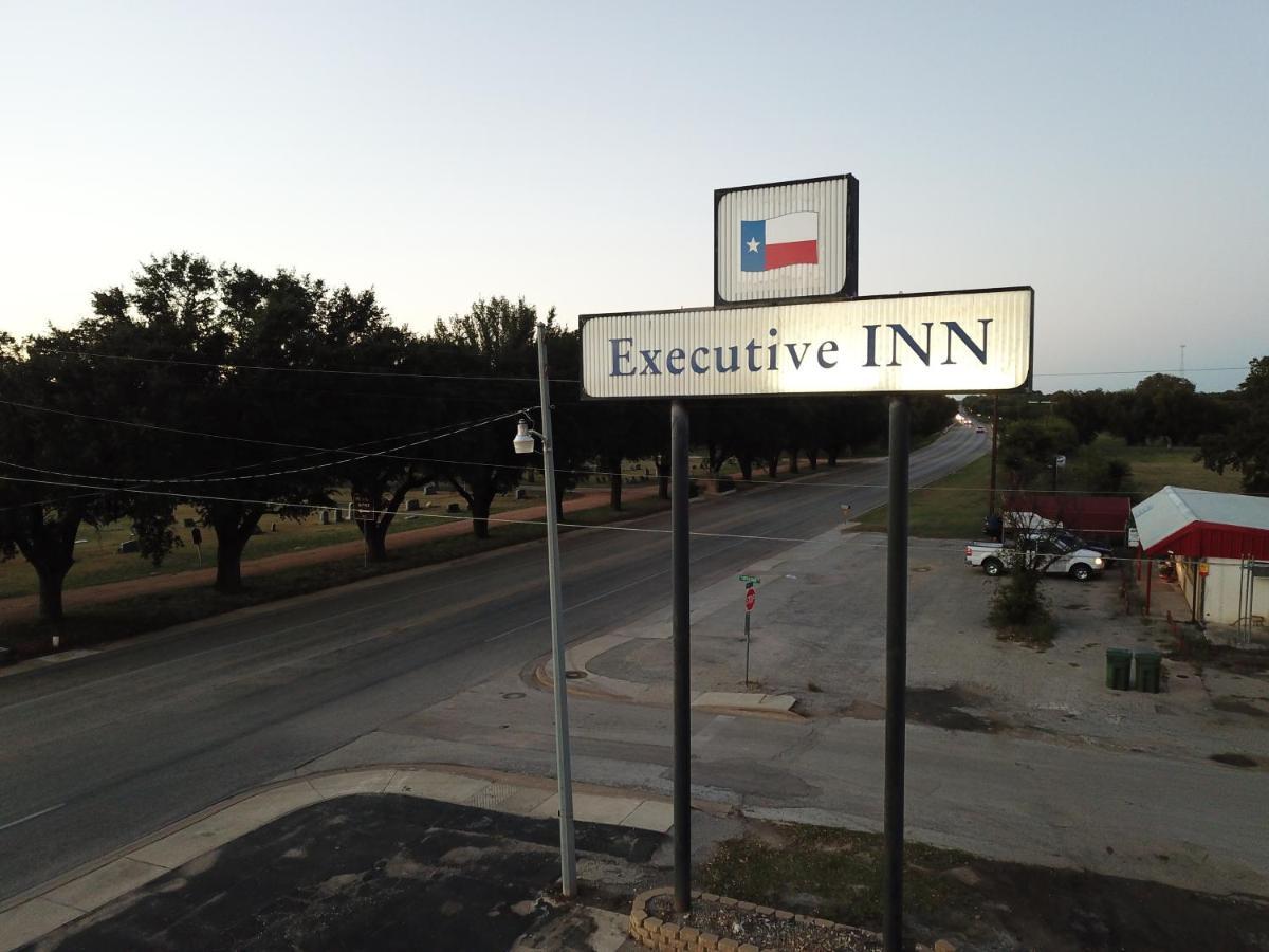 Executive Inn San Saba Exteriör bild